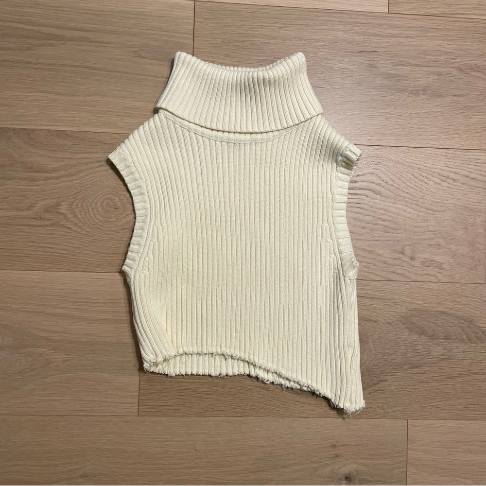 Cropped sweater